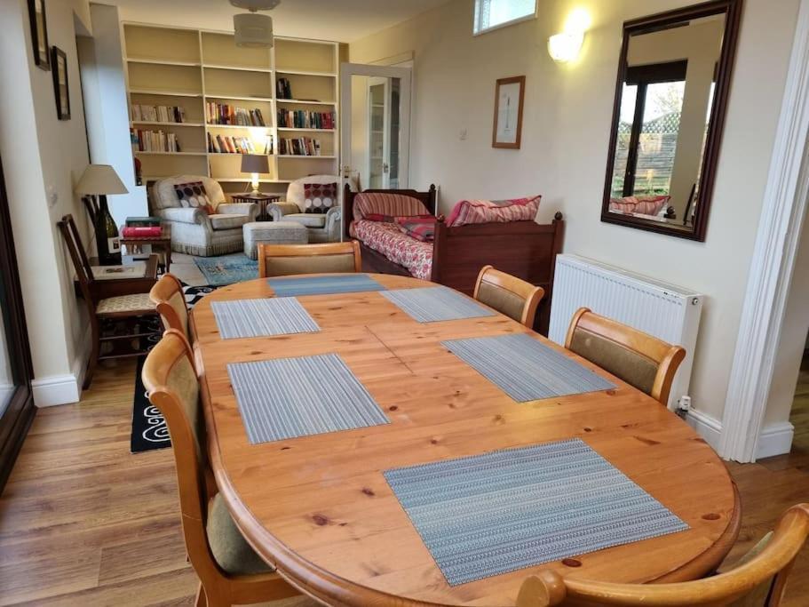 Spacious Detached Home With Beautiful Seaviews, Sleeps 6 Trimingham Екстериор снимка